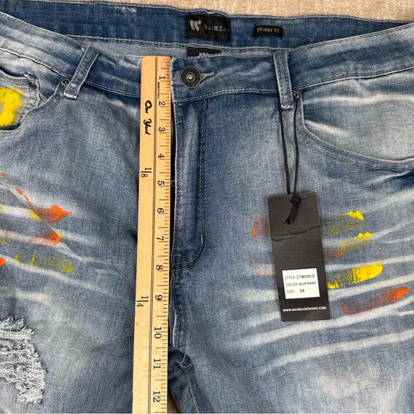 WAIMEA Stylish Distressed Blue Jeans with Colorful Accents - Picture 4 of 11